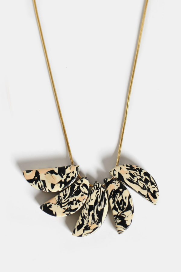 COLLAR DE CUENTAS "BOST D Mix B&W" - Imagen 3