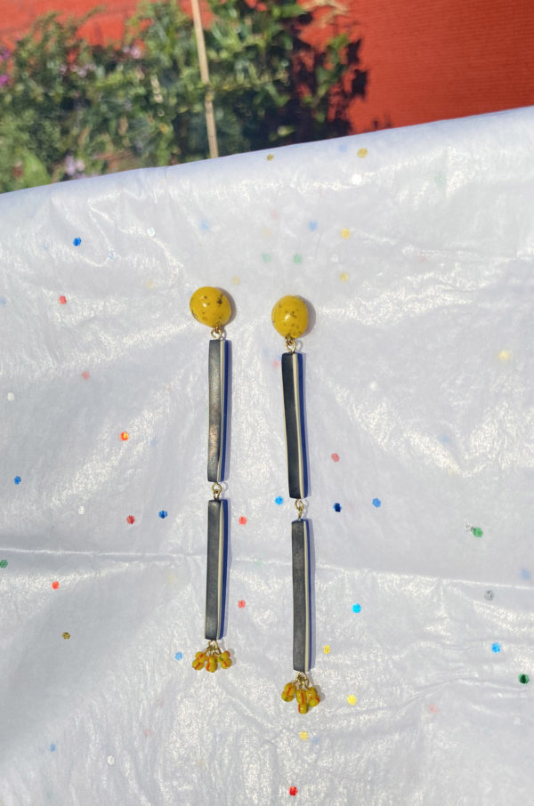 PENDIENTES LARGOS FINOS "ZOTZ #3" - Imagen 2